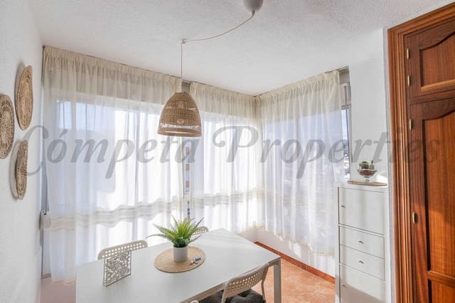 Appartement de 2 chambres à louer à Torrox-Costa, Torrox avec piscine - 660 € (Ref: 9473451)