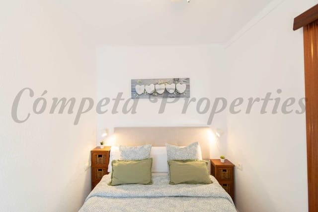 Appartement de 2 chambres à louer à Torrox-Costa, Torrox avec piscine - 660 € (Ref: 9473451)