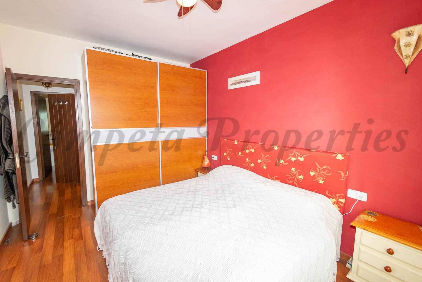 2 chambre Finca/Maison de Campagne à vendre à Torrox avec piscine garage - 245 000 € (Ref: 9473453)