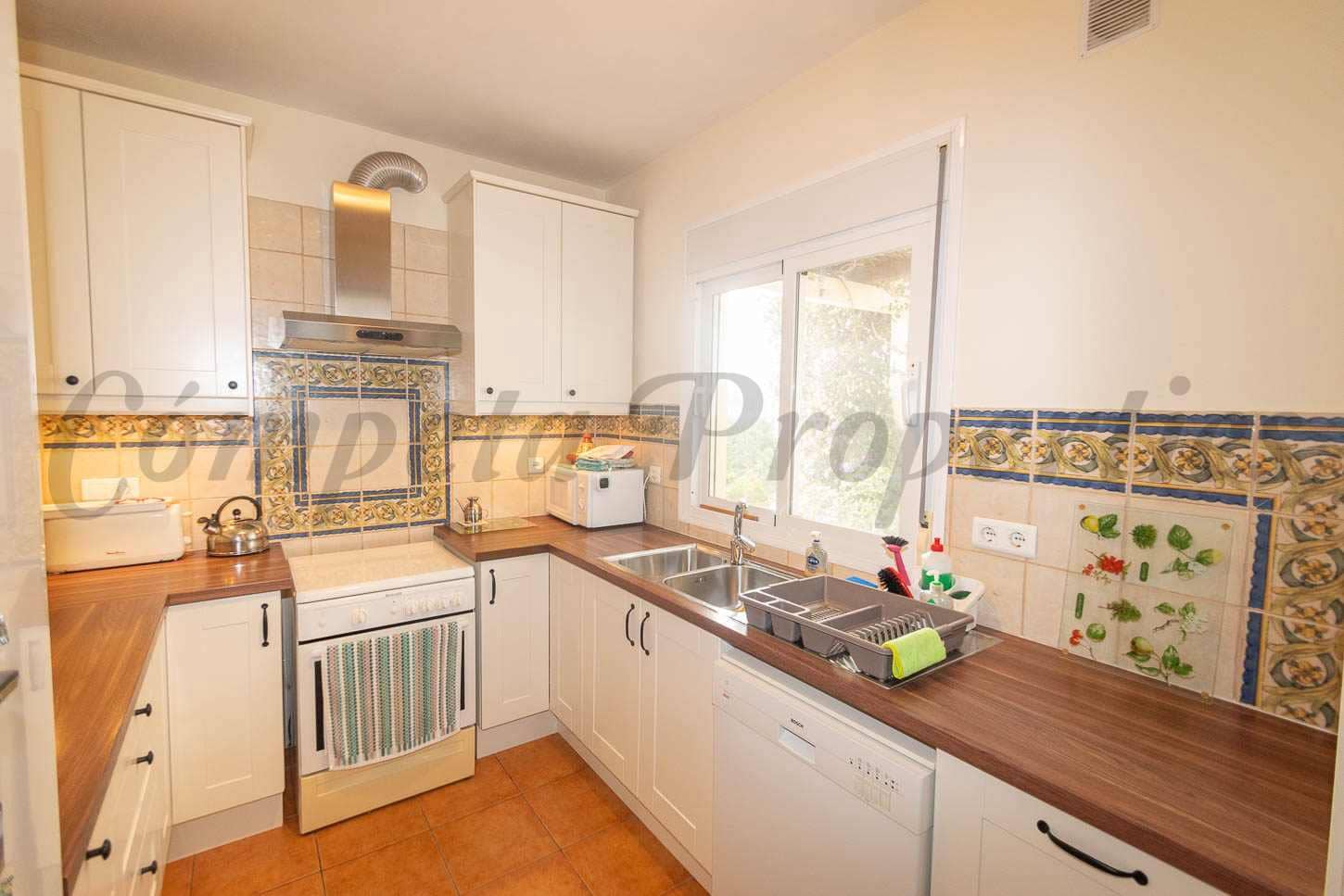 2 chambre Finca/Maison de Campagne à vendre à Torrox avec piscine garage - 245 000 € (Ref: 9473453)