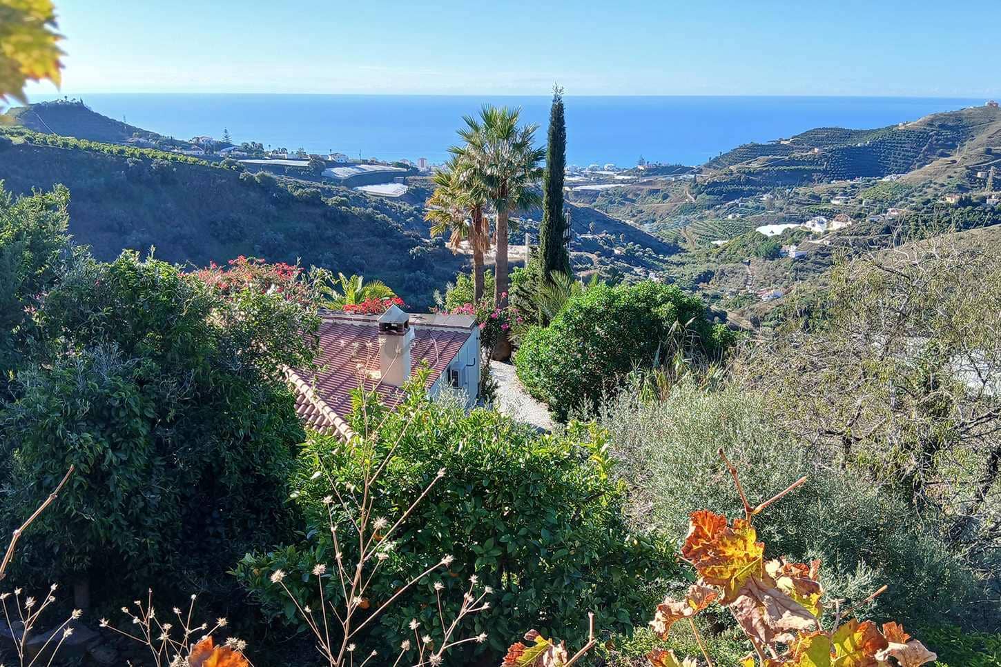 2 chambre Finca/Maison de Campagne à vendre à Torrox avec piscine garage - 245 000 € (Ref: 9473453)