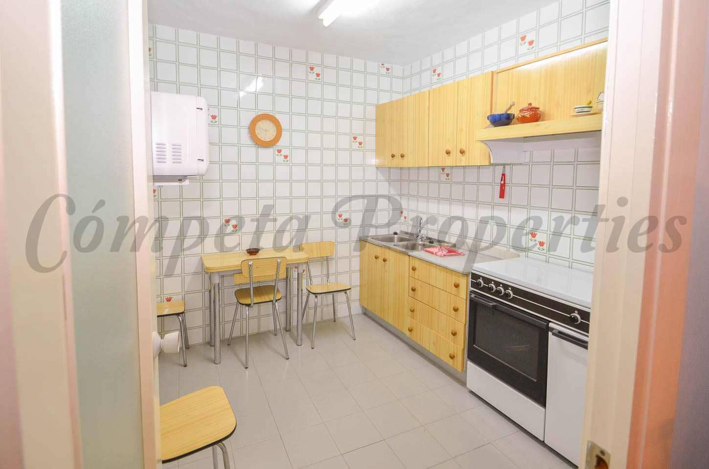 4 bedroom Townhouse for sale in Competa - € 120,000 (Ref: 9474365)