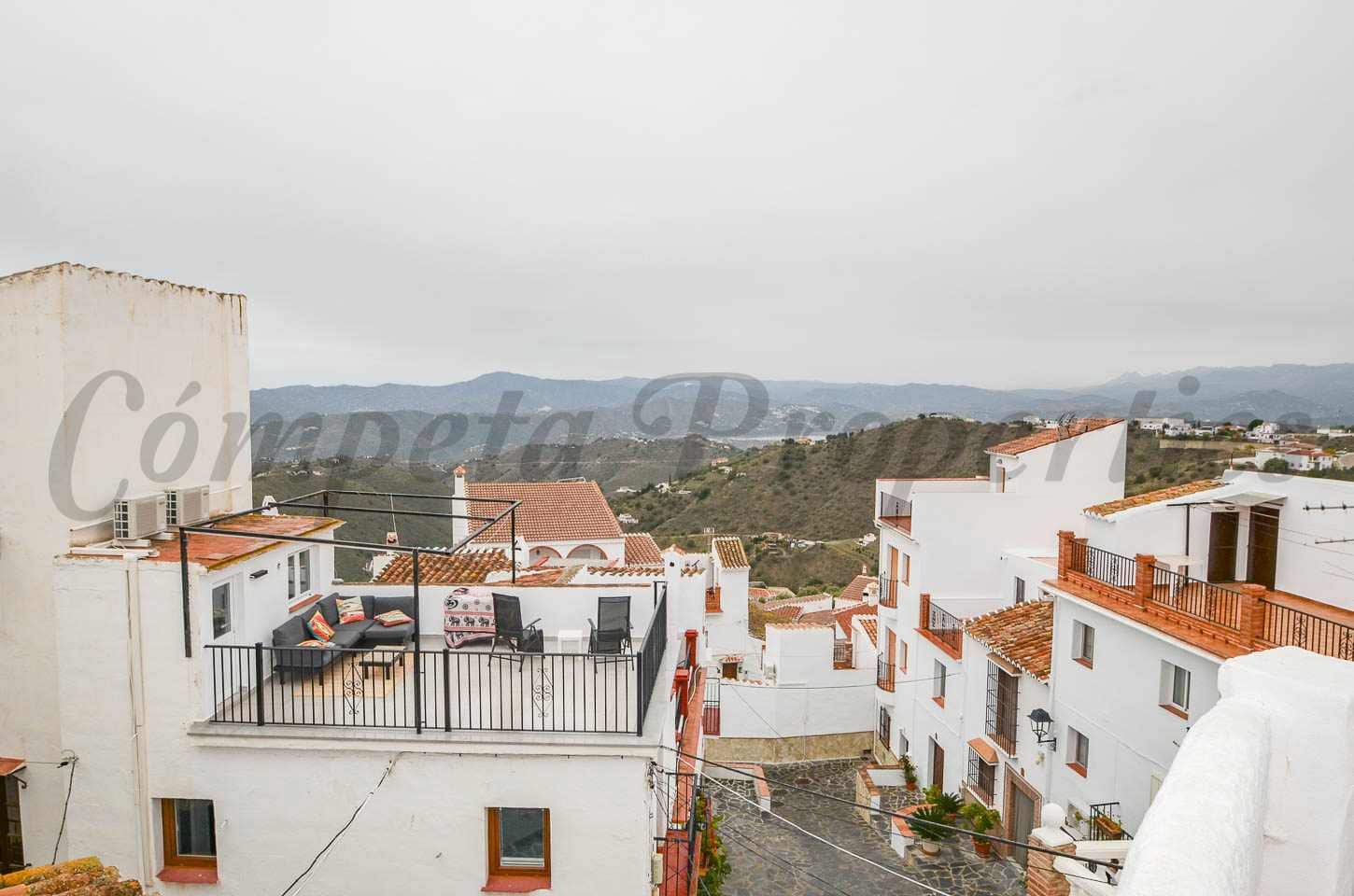 3 makuuhuone Omakotitalo myytävänä paikassa Canillas de Aceituno - 130 000 € (Ref: 9474371)