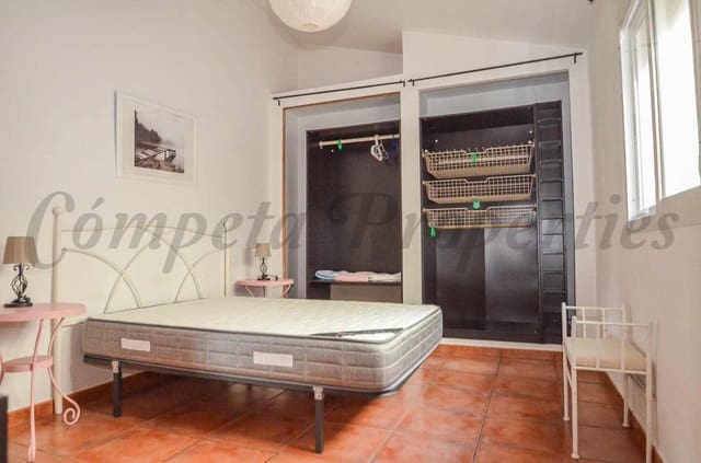 2 slaapkamer Villa te huur in Archez - € 1.125 (Ref: 9474449)