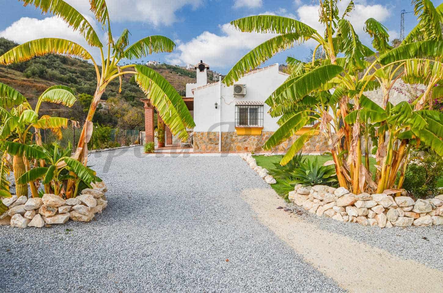 2 Zimmer Villa zu vermieten in Archez - 1.125 € (Ref: 9474449)