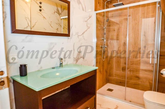 2 quarto Apartamento para arrendar em Cómpeta - 875 € (Ref: 9475567)