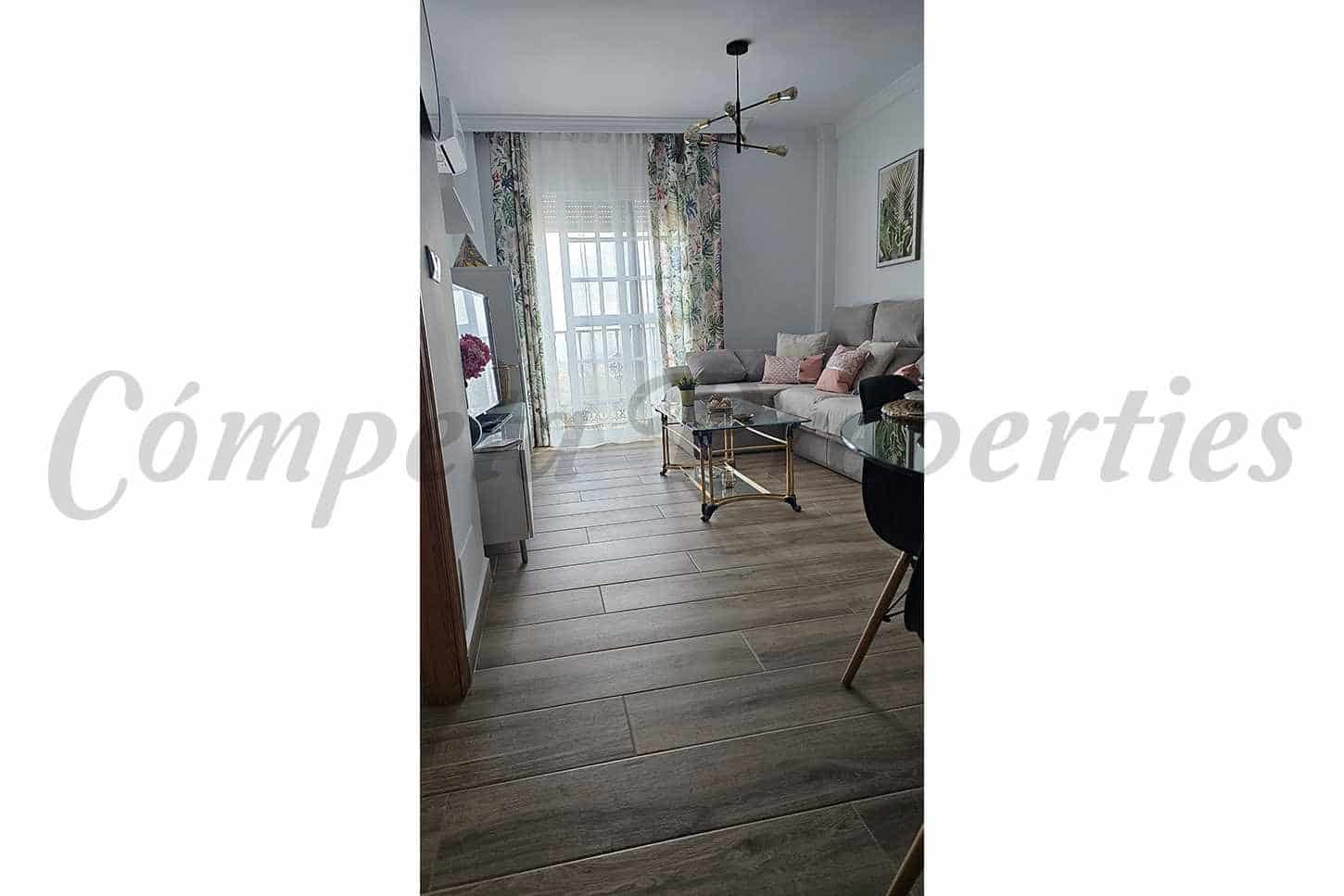 2 bedroom Townhouse for rent in Competa - € 1,050 (Ref: 9481394)