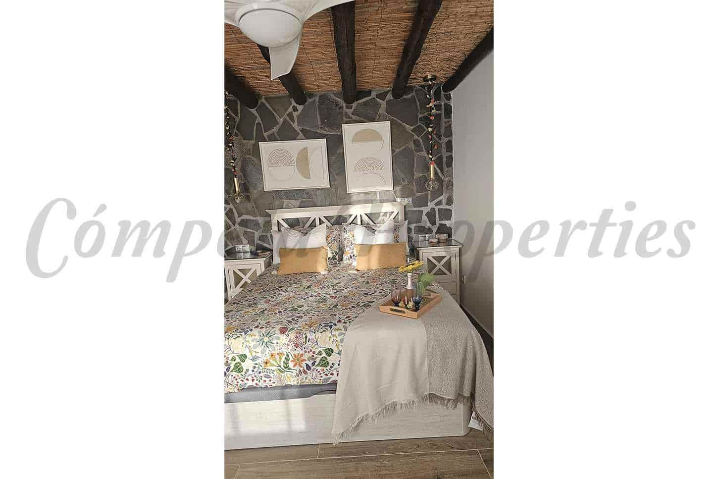 2 bedroom Townhouse for rent in Competa - € 1,050 (Ref: 9481394)