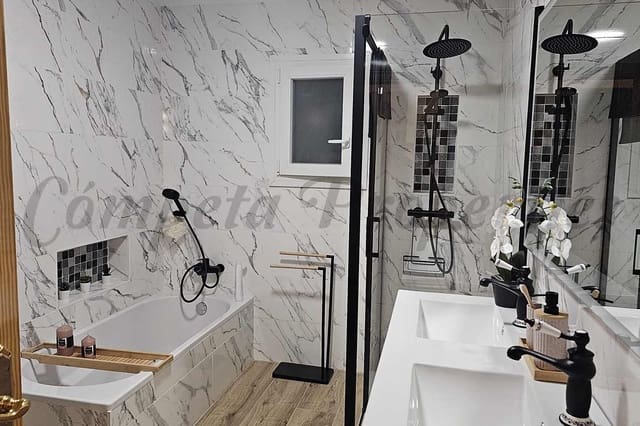 2 bedroom Townhouse for rent in Cómpeta - € 1,050 (Ref: 9481394)