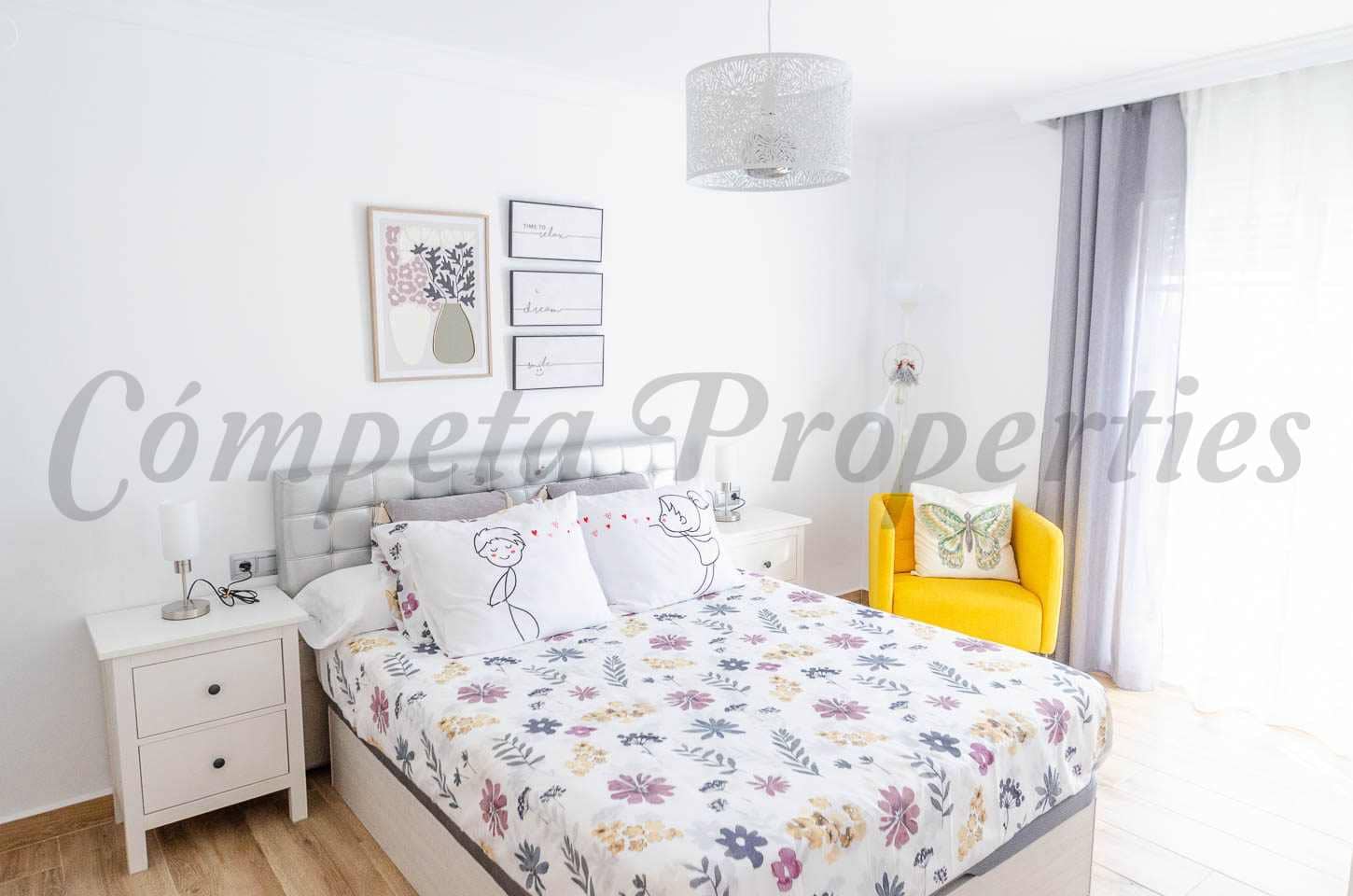 2 bedroom Townhouse for rent in Competa - € 1,050 (Ref: 9481394)