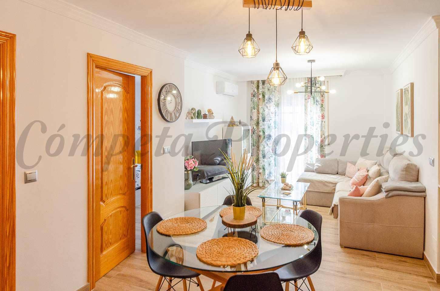 2 bedroom Townhouse for rent in Competa - € 1,050 (Ref: 9481394)