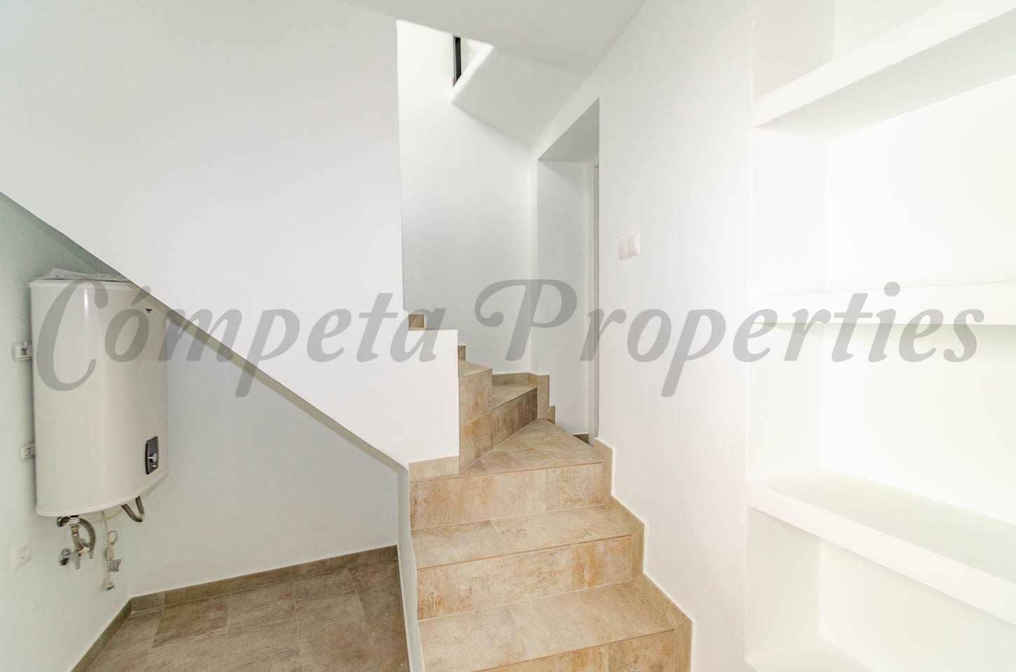 2 bedroom Townhouse for sale in Sedella - € 209,000 (Ref: 9482208)