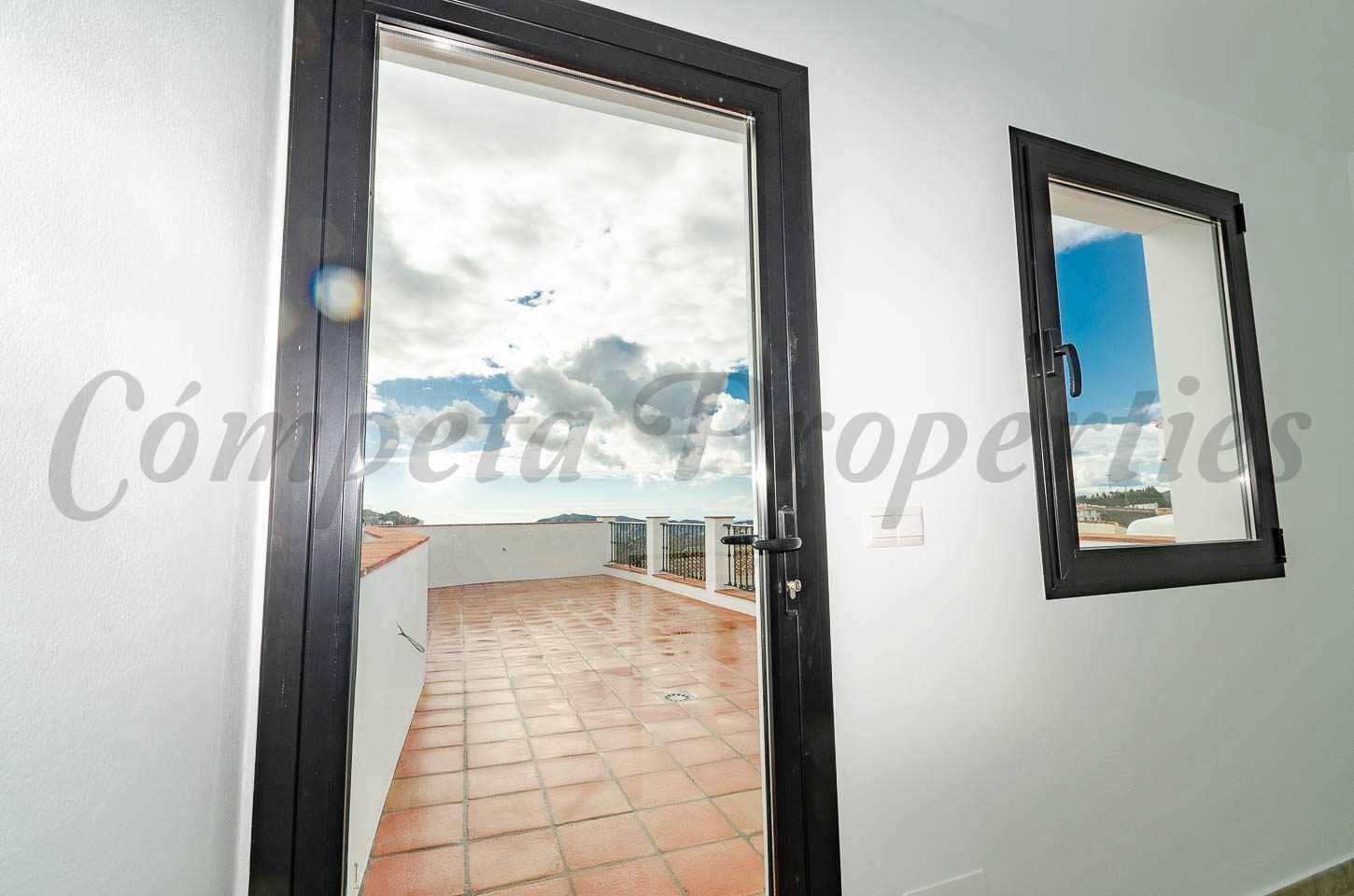 2 bedroom Townhouse for sale in Sedella - € 209,000 (Ref: 9482208)