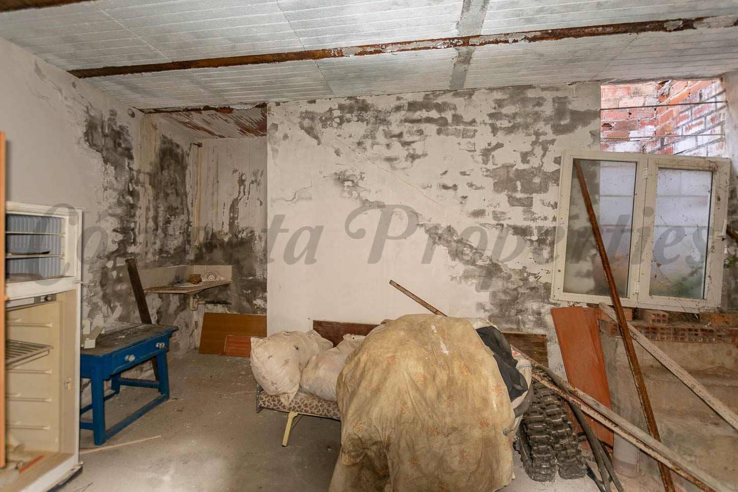 Townhouse for sale in Salares - € 169,000 (Ref: 9487927)