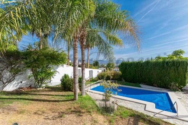 Casa de 3 habitaciones en Almayate, Vélez-Málaga en venta con piscina garaje - 630.000 € (Ref: 9489819)