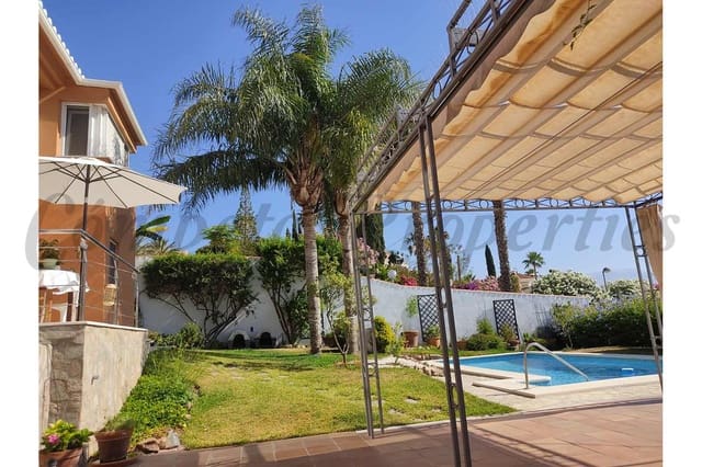 Casa de 3 habitaciones en Almayate, Vélez-Málaga en venta con piscina garaje - 630.000 € (Ref: 9489819)