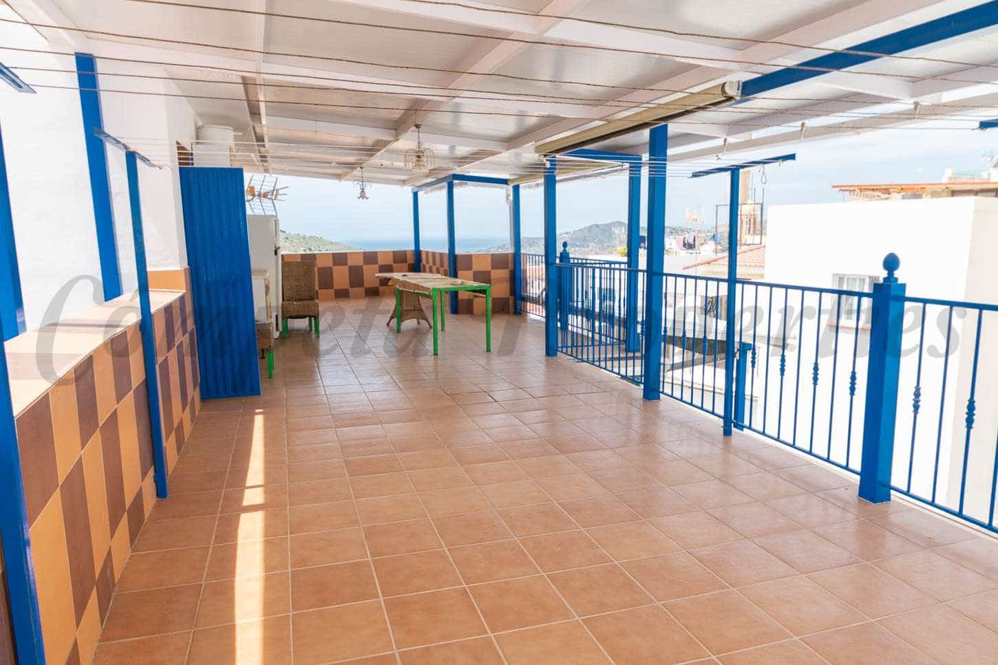 Casa de 6 habitaciones en Cómpeta en alquiler - 1.250 € (Ref: 9490061)