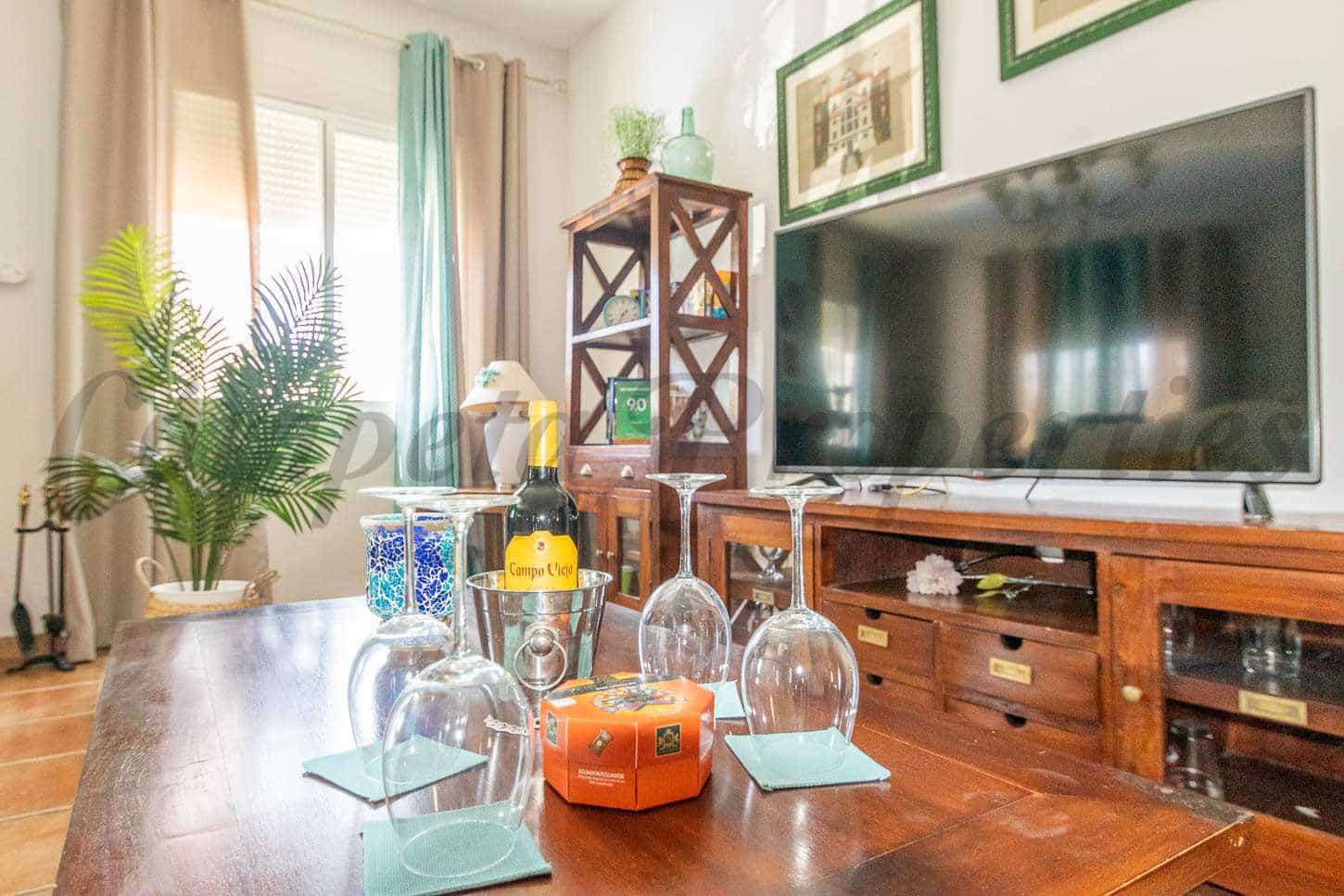 3 bedroom Finca/Country House for rent in Torrox with pool garage - € 1,350 (Ref: 9490063)