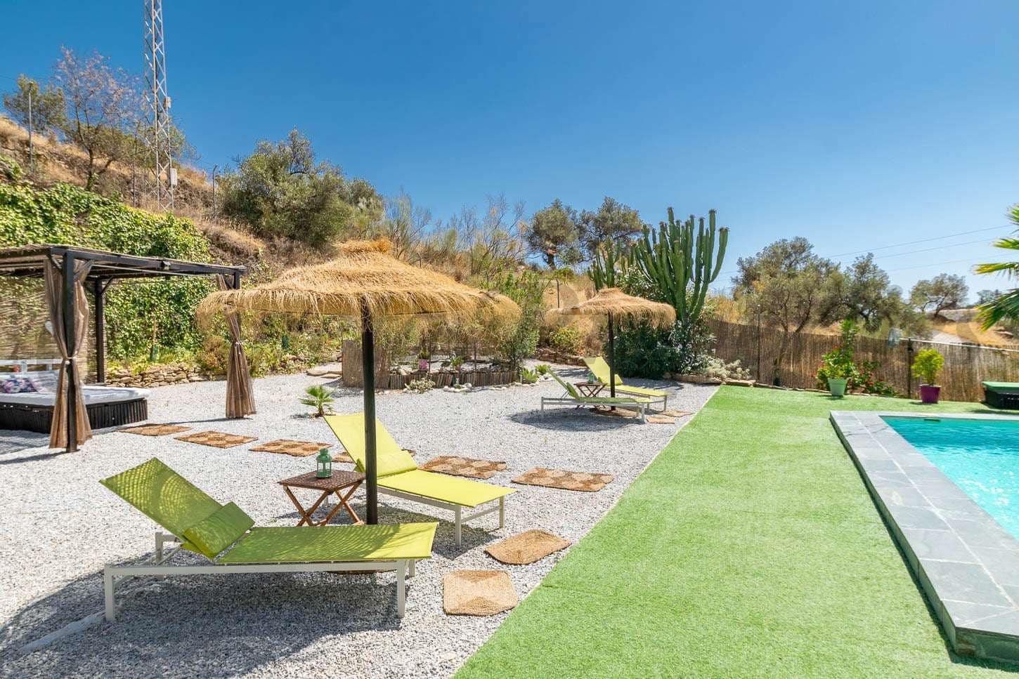 3 bedroom Finca/Country House for rent in Torrox with pool garage - € 1,350 (Ref: 9490063)