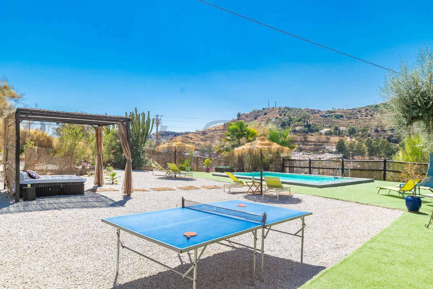 3 bedroom Finca/Country House for rent in Torrox with pool garage - € 1,350 (Ref: 9490063)