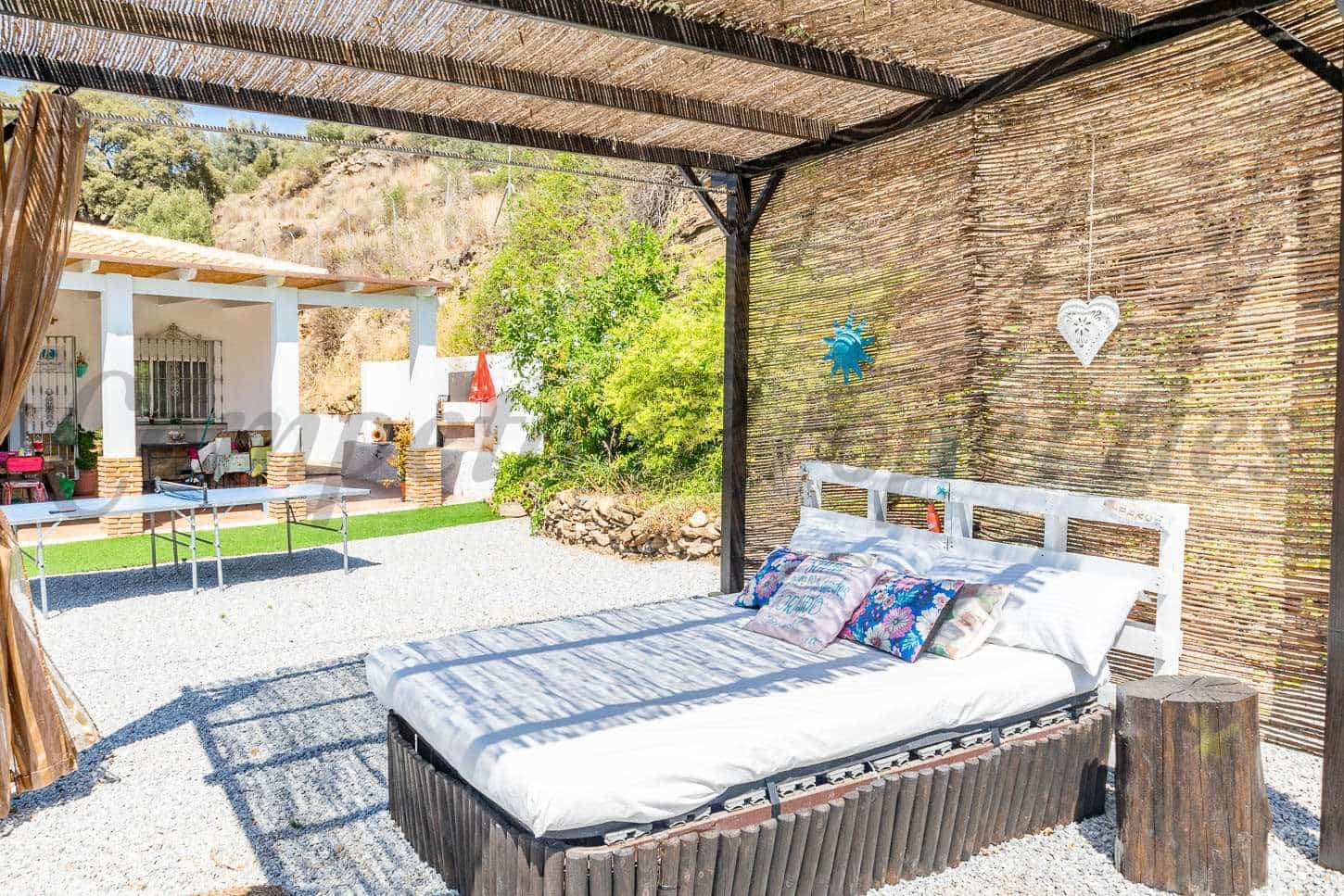 3 bedroom Finca/Country House for rent in Torrox with pool garage - € 1,350 (Ref: 9490063)