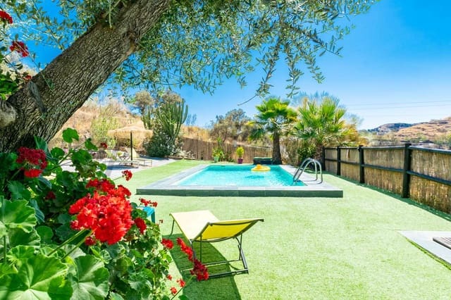 3 soverom Finca/Herregård til leie i Torrox med svømmebasseng garasje - € 1 350 (Ref: 9490063)