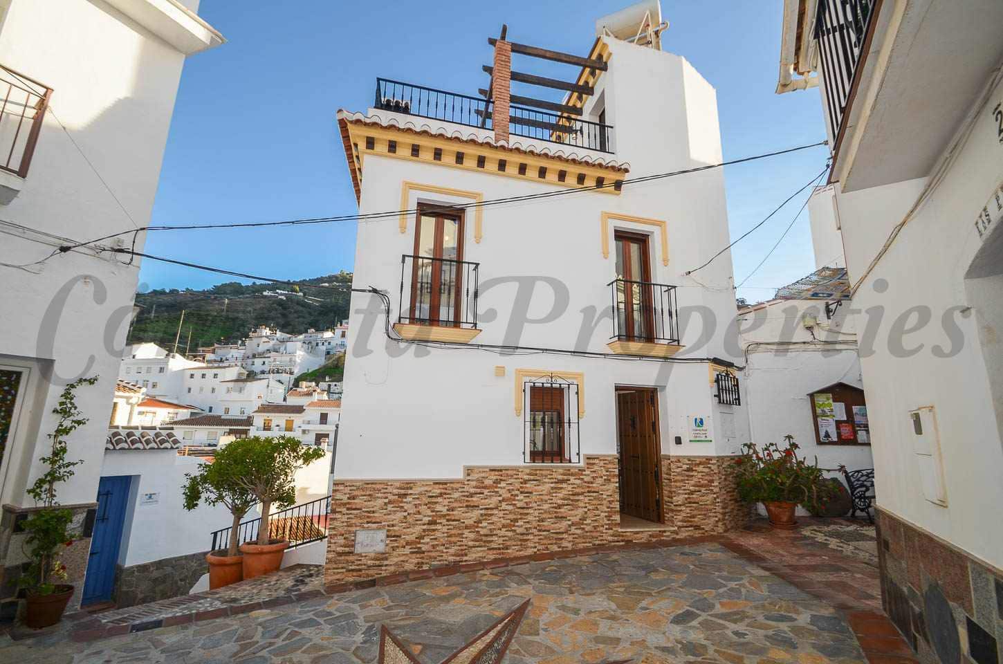 1 sypialnia Dom do wynajęcia w Sayalonga - 590 € (Ref: 9500590)