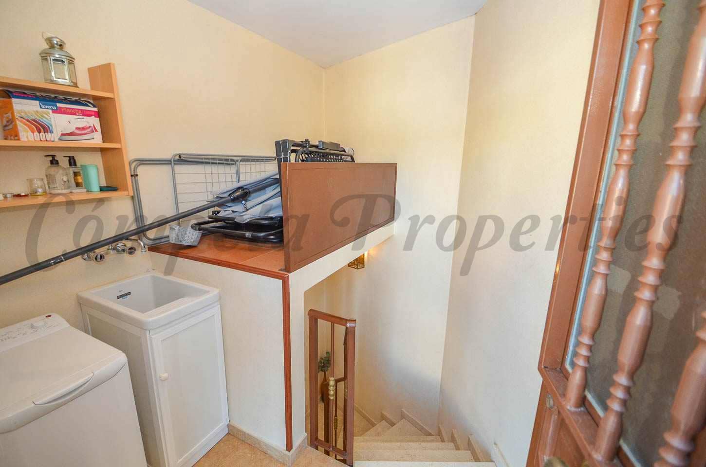 1 sypialnia Dom do wynajęcia w Sayalonga - 590 € (Ref: 9500590)