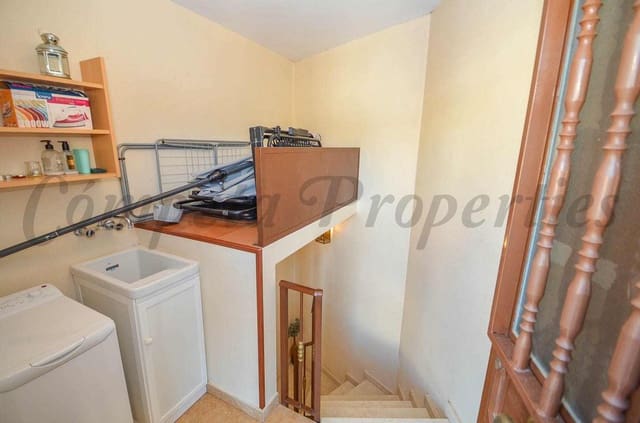 1 sypialnia Dom do wynajęcia w Sayalonga - 590 € (Ref: 9500590)