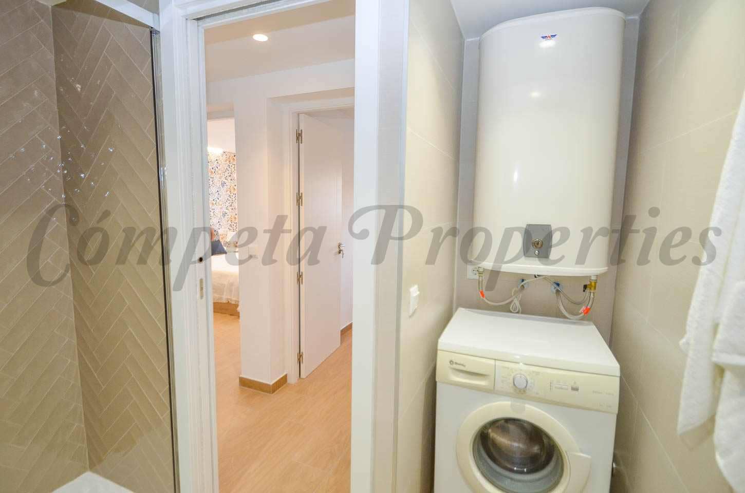 3 sypialnia Dom do wynajęcia w Sayalonga - 1 000 € (Ref: 9500593)