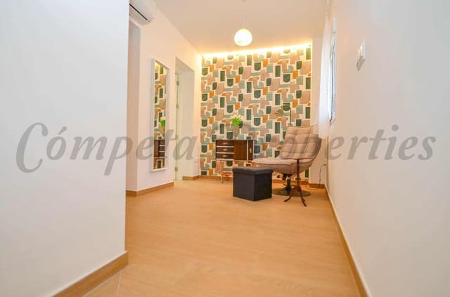 3 sypialnia Dom do wynajęcia w Sayalonga - 1 000 € (Ref: 9500593)