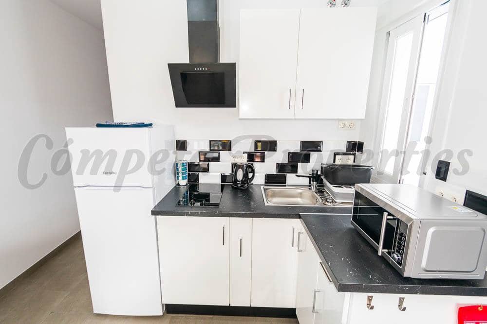 2 bedroom Apartment for rent in Torrox - € 700 (Ref: 9500597)