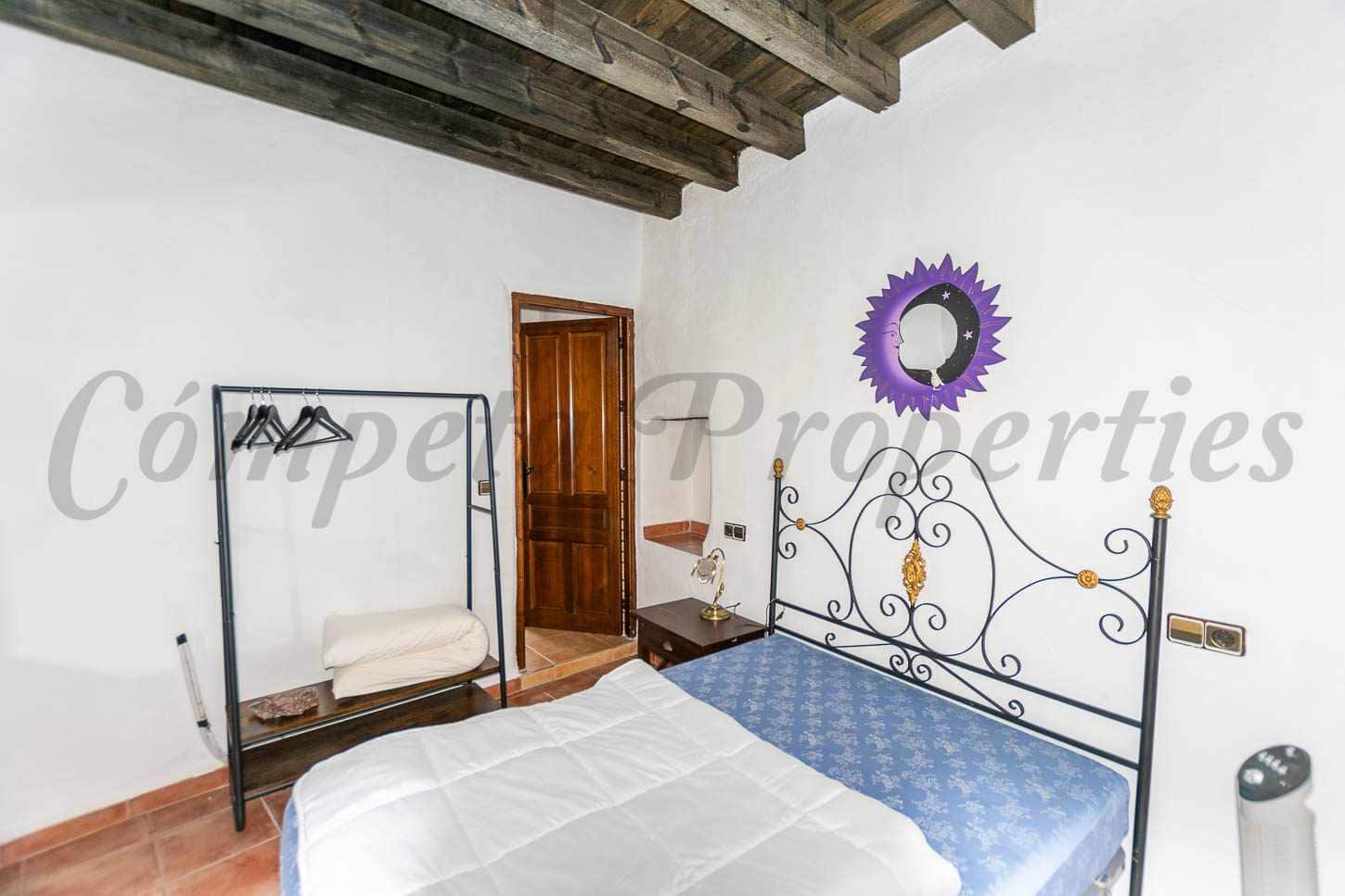 3 slaapkamer Huis te koop in Salares - € 179.000 (Ref: 9502941)