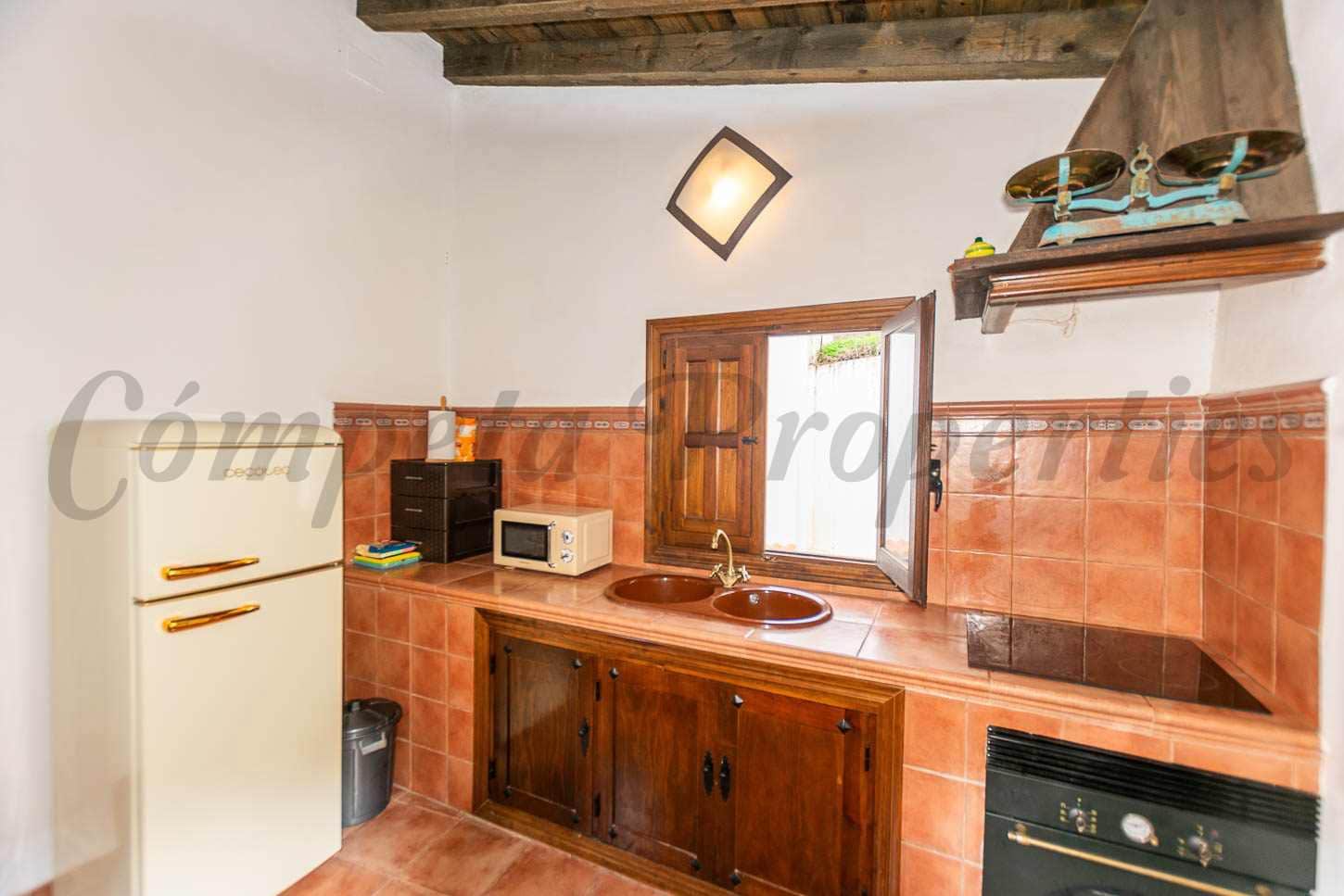 3 slaapkamer Huis te koop in Salares - € 179.000 (Ref: 9502941)