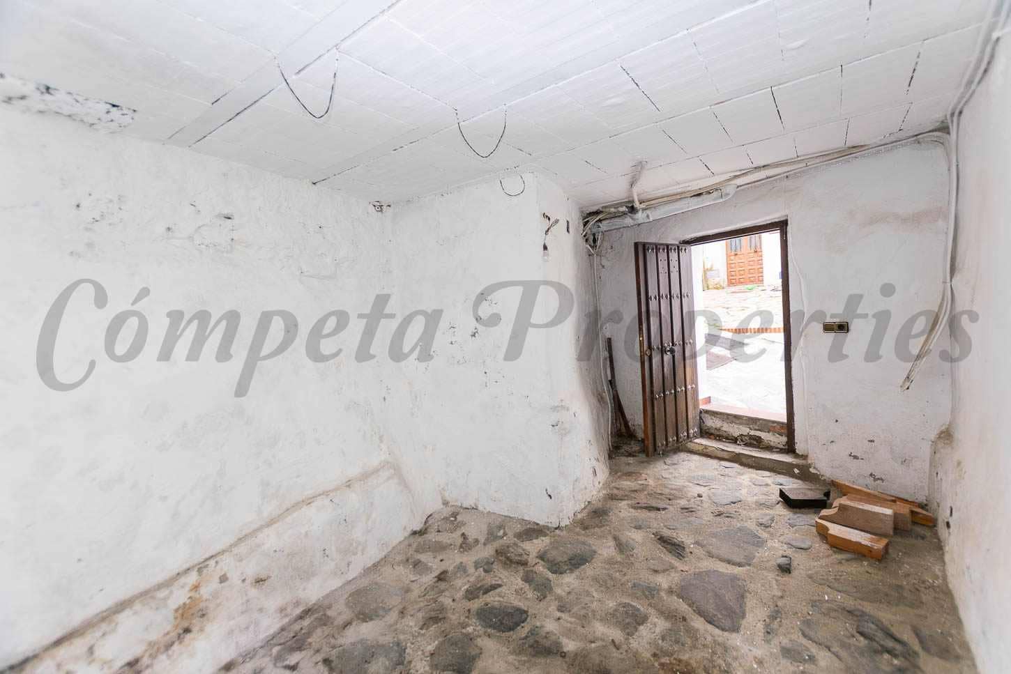 3 slaapkamer Huis te koop in Salares - € 179.000 (Ref: 9502941)