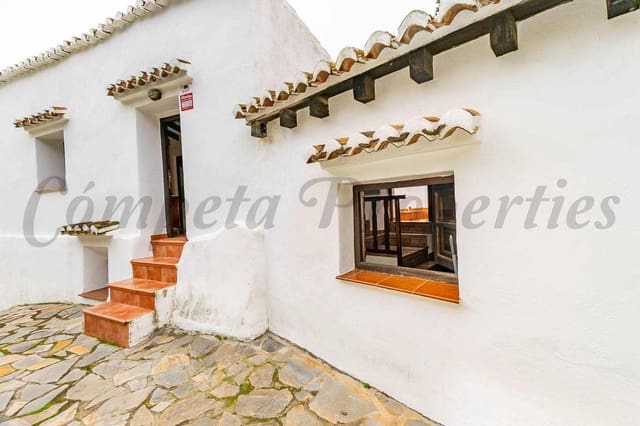 3 slaapkamer Huis te koop in Salares - € 179.000 (Ref: 9502941)