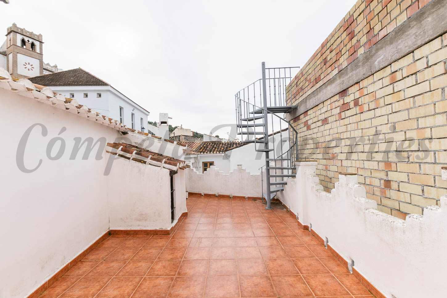 3 slaapkamer Huis te koop in Salares - € 179.000 (Ref: 9502941)