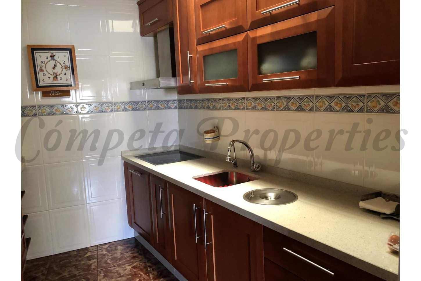 3 soveværelse Byhus til salg i Competa - € 170.000 (Ref: 9504609)