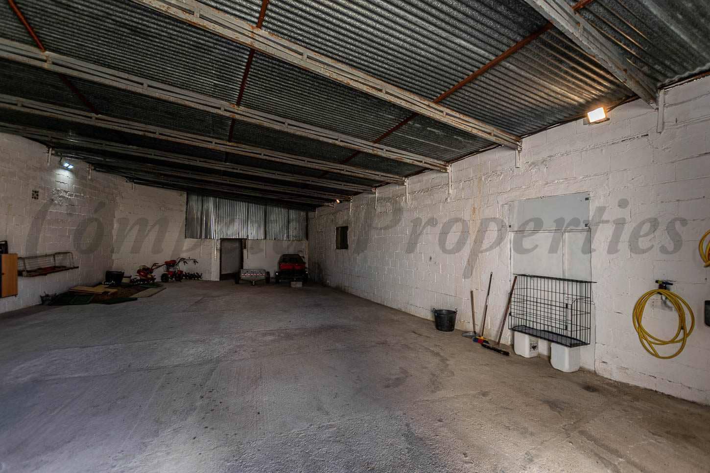 3 bedroom Villa for sale in Macharaviaya with pool garage - € 430,000 (Ref: 9505940)