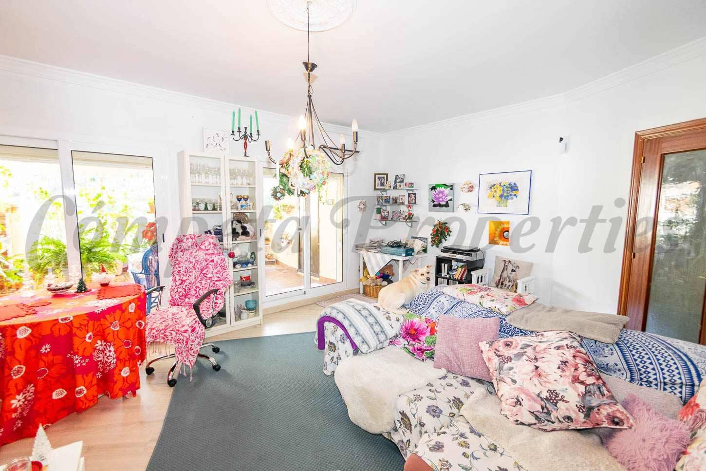 3 bedroom Apartment for sale in Torrox - € 249,000 (Ref: 9506225)