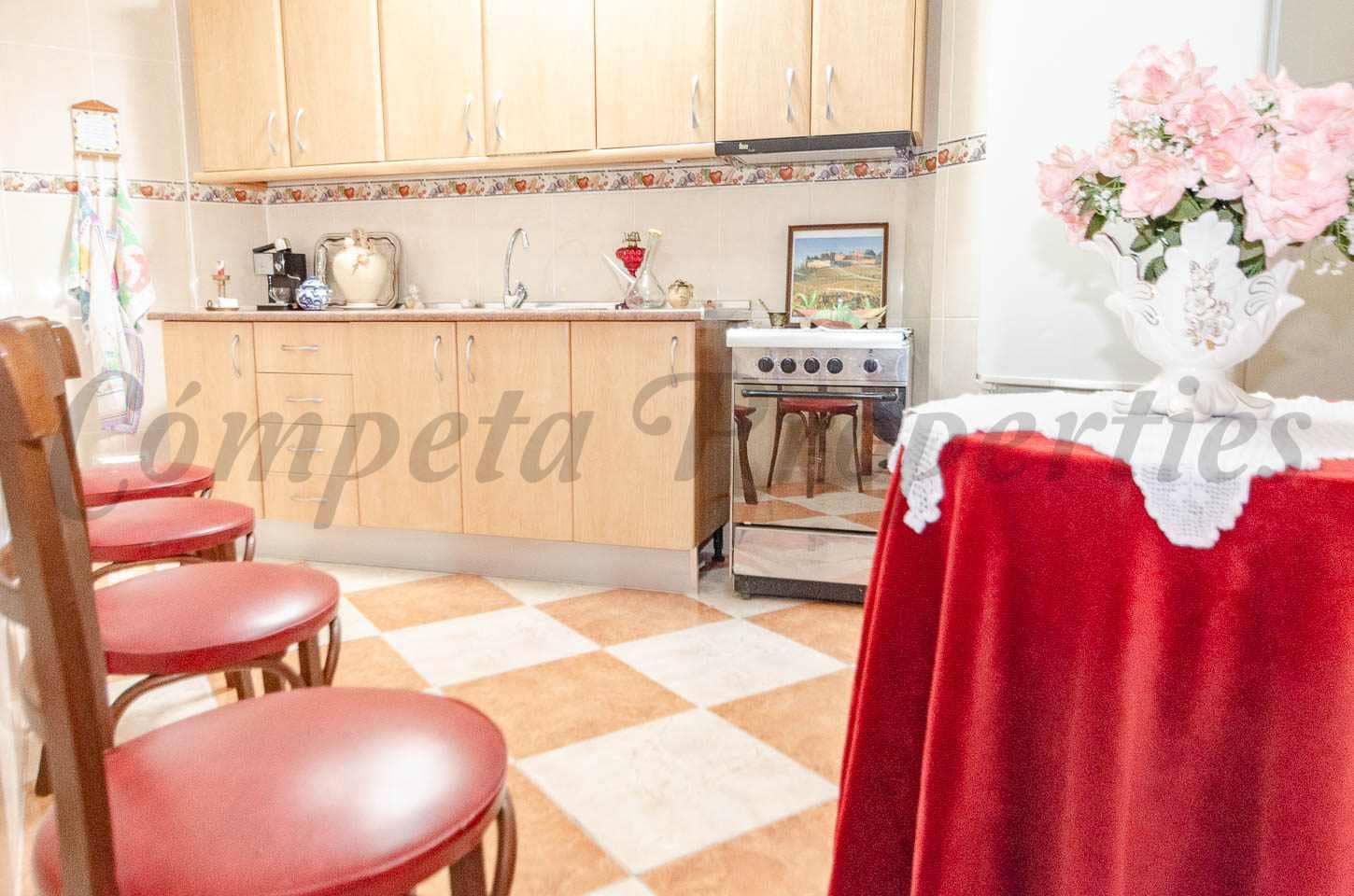 3 bedroom Townhouse for sale in Competa with pool - € 228,000 (Ref: 9506821)