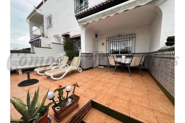 3 quarto Casa em Banda para arrendar em Nerja com piscina - 1 050 € (Ref: 9523283)
