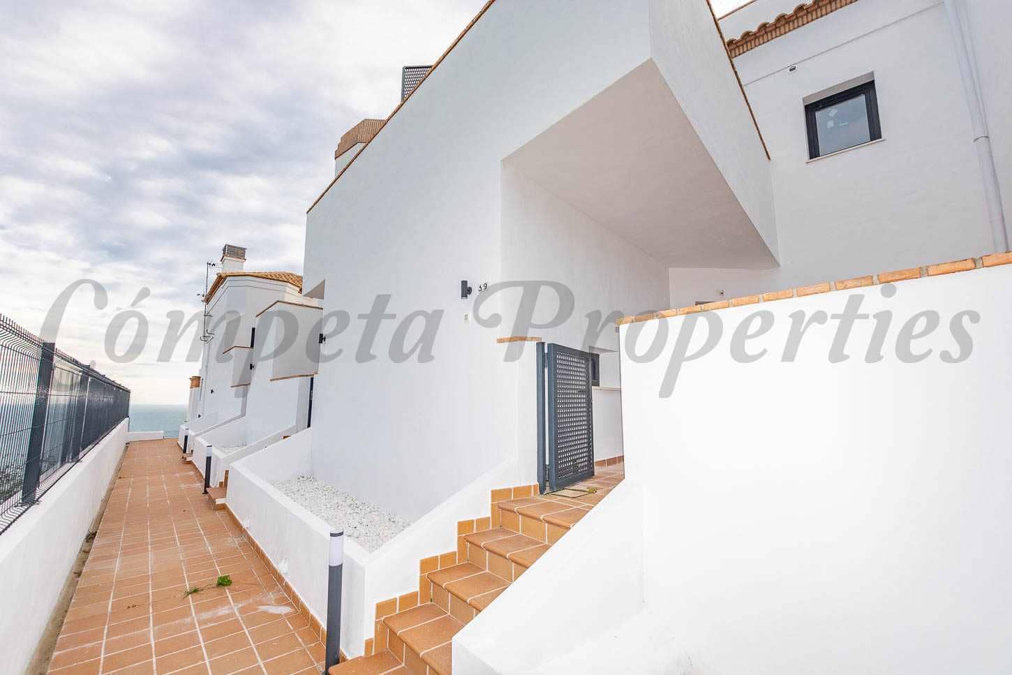 2 bedroom Terraced Villa for sale in Torrox-Costa - € 347,000 (Ref: 9534802)