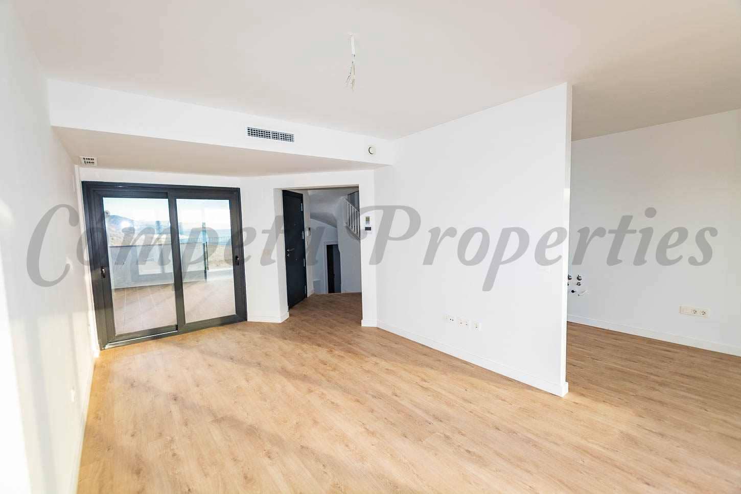 2 bedroom Terraced Villa for sale in Torrox-Costa - € 347,000 (Ref: 9534802)