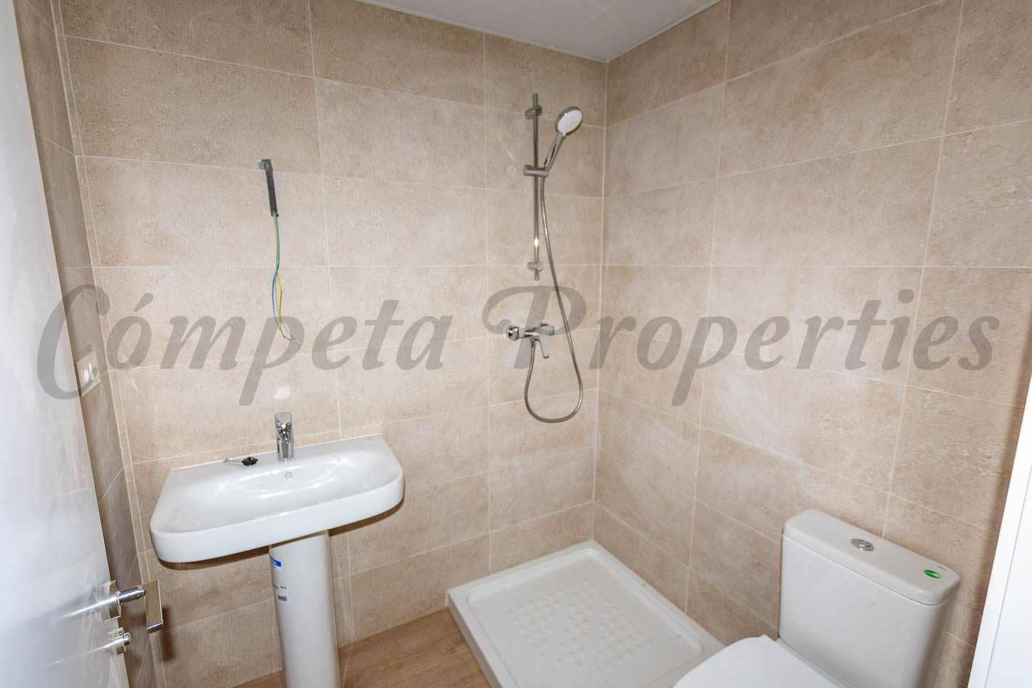 2 slaapkamer Rijtjeshuis te koop in Torrox-Costa met zwembad garage - € 396.000 (Ref: 9534820)