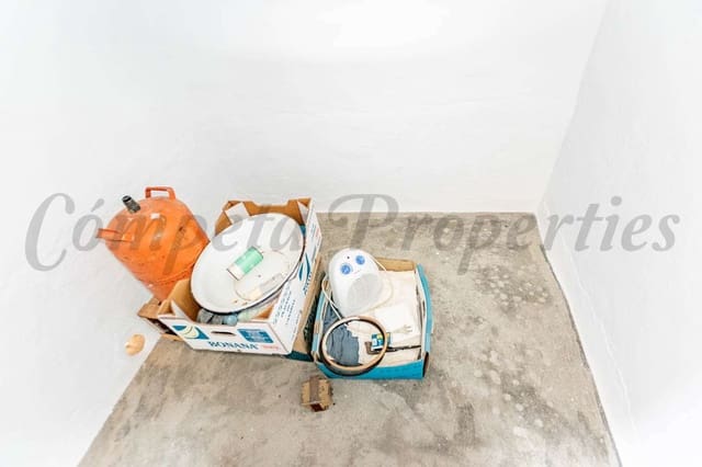 3 sypialnia Dom na sprzedaż w Sayalonga - 99 000 € (Ref: 9535231)