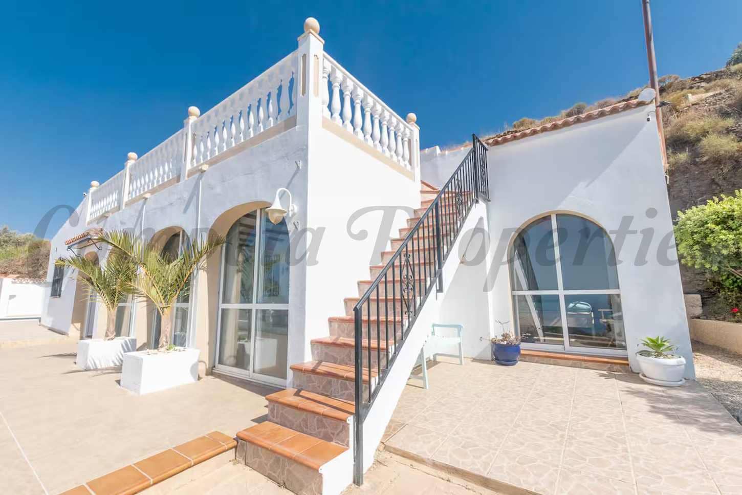 3 quarto Quinta/Casa Rural para arrendar em Torrox com piscina garagem - 2 500 € (Ref: 9536257)