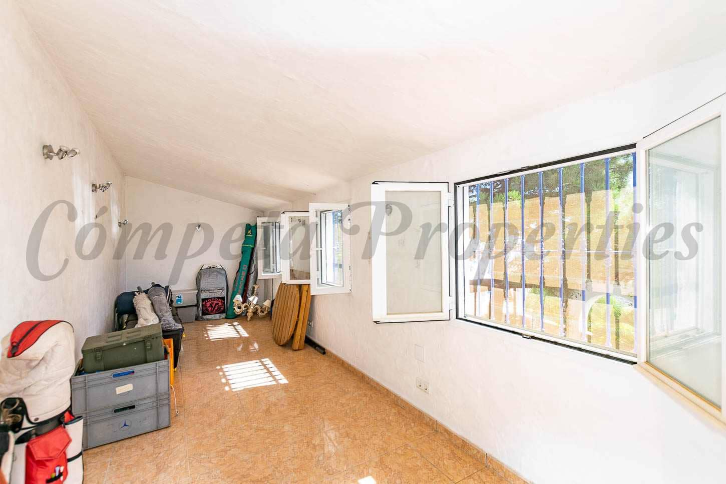 5 soveværelse Villa til salg i Competa med swimmingpool - € 875.000 (Ref: 9536268)