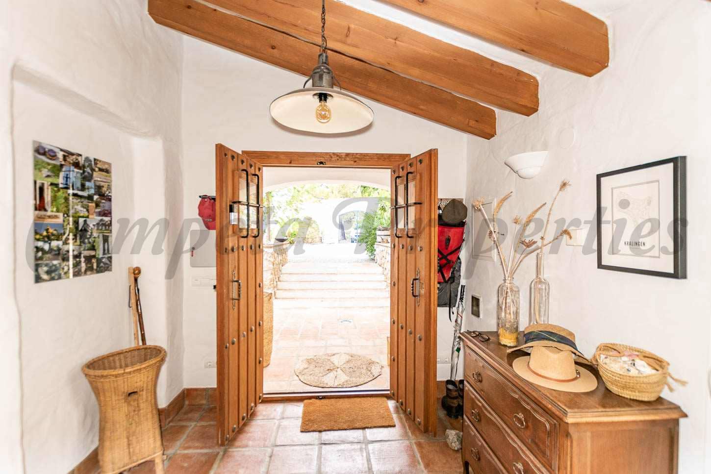 5 soveværelse Villa til salg i Competa med swimmingpool - € 875.000 (Ref: 9536268)