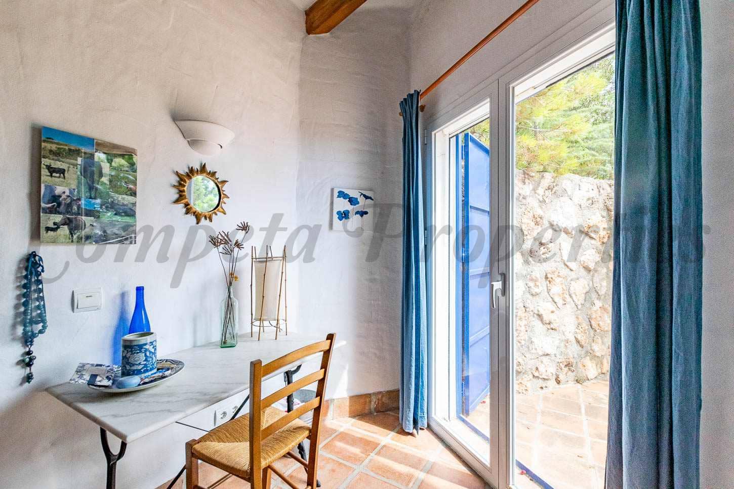 5 soveværelse Villa til salg i Competa med swimmingpool - € 875.000 (Ref: 9536268)